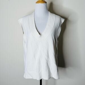 Abercrombie Ivory Sleeveless Sweater Vest